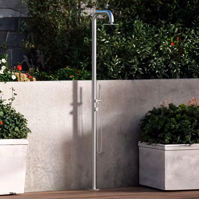 Doccia da giardino Sined in acciaio inox 316L satinato con doccino, compatibile con acqua calda e fredda, Altezza: 230 cm