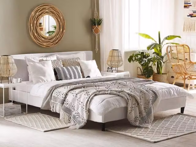 Letto Beliani Super King Size in Velluto Bianco con Struttura a Doghe L/P: 180 x 200 cm – 1