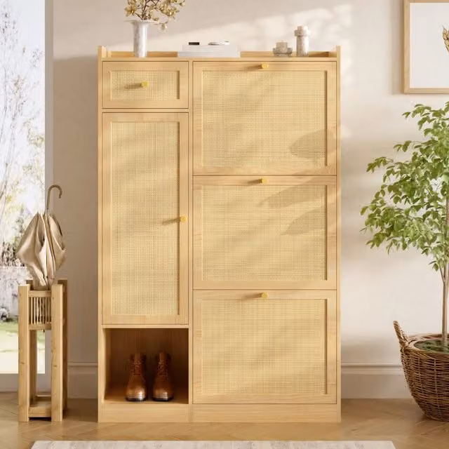 Scarpiera moderna in rattan e MDF beige con 3 ribalte, cassetto e ante per ingresso e soggiorno, L/P/H: 80,5 x 25 x 125 cm