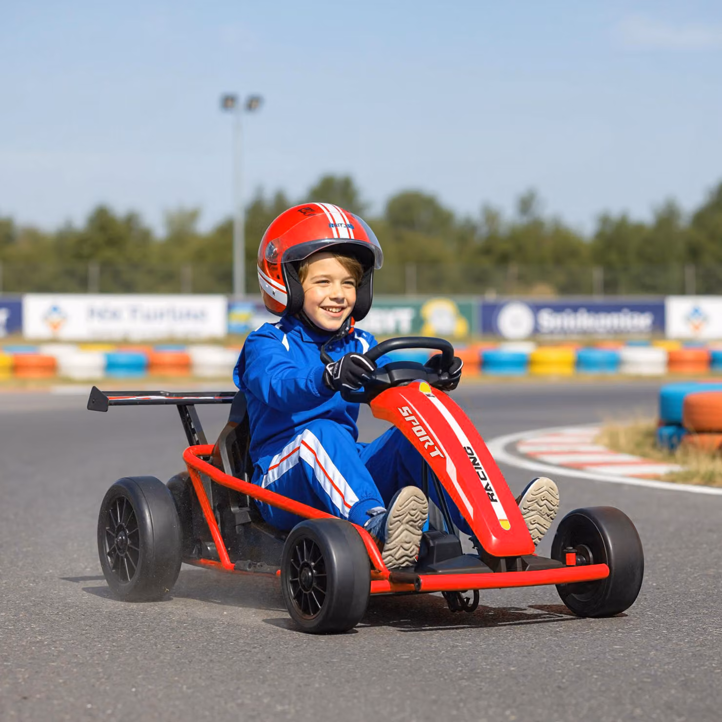 Go-kart elettrico AIYAPLAY 24 V per guida e drifting con pneumatici in nylon, cintura di sicurezza, clacson e musica, Rosso – 2