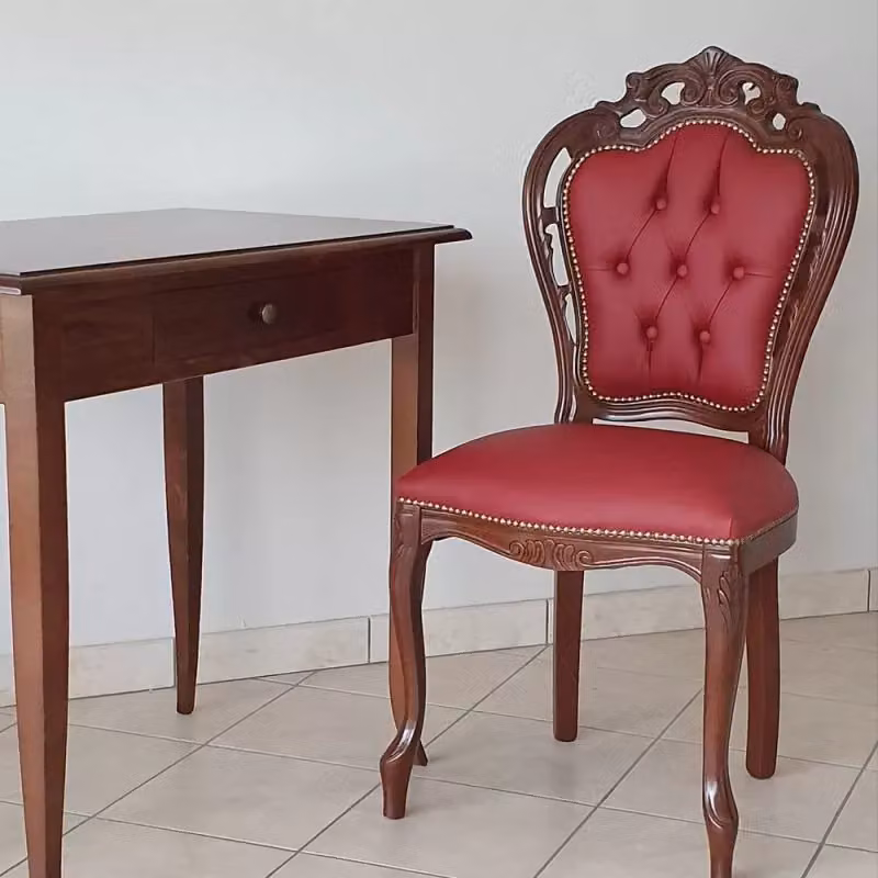 Sedia classica in legno con imbottitura capitonné in ecopelle rossa Mobili 2G L/P/H: 56 x 50 x 110 cm – 3