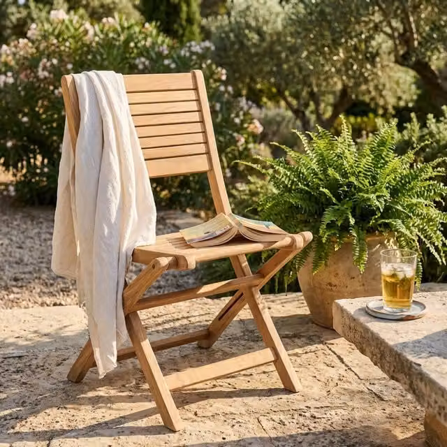 Sedia pieghevole Mirage COSMA in legno di teak marrone