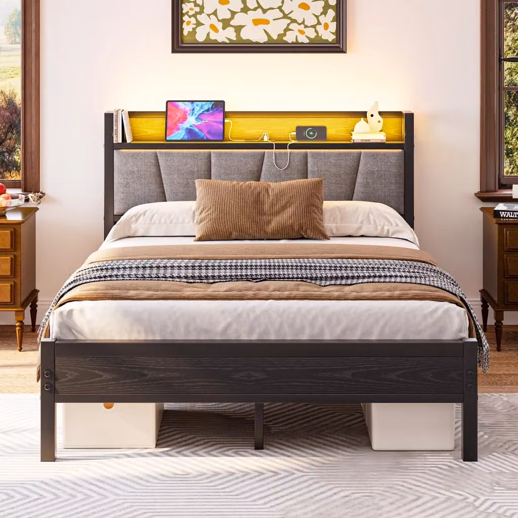 Struttura letto Mivray con testiera contenitore imbottita, luci LED, porte USB e ripiani laterali, L/P: 140 x 190 cm, colore grigio e nero – 2