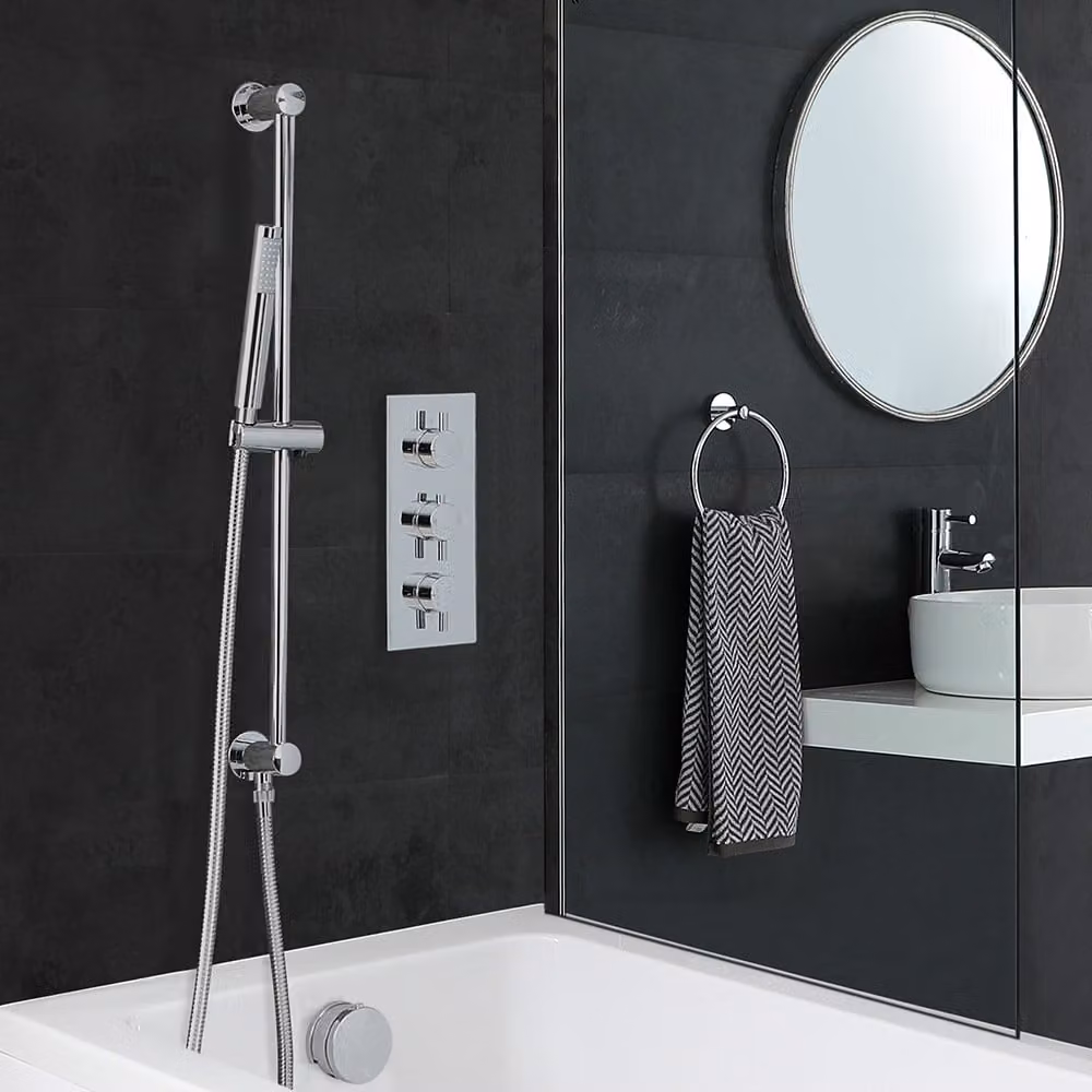 Set Doccia Termostatica Mirage con Miscelatore, Erogatore Vasca, Asta Saliscendi e Doccetta in Colore Argento e Finitura Cromata