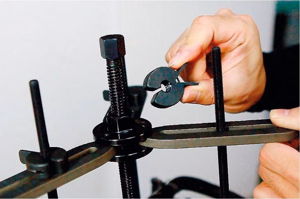 BIKESERVICE Set di attrezzi per lo smontaggio Per un facile smontaggio Set da 8 pezzi