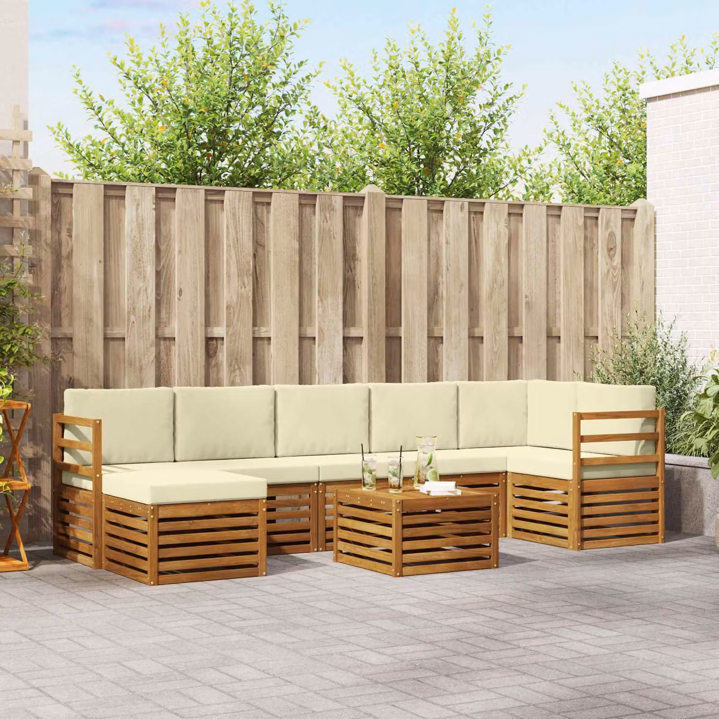 Set di divani da esterno vidaXL 8 pz in legno di acacia con cuscini beige e bianco per giardino e terrazza