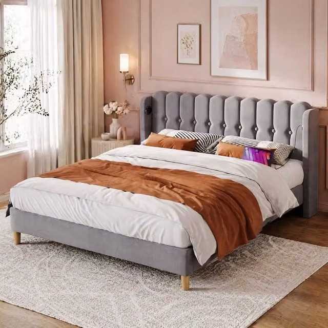 Letto matrimoniale imbottito 180x200 cm con funzione di ricarica USB Tipo C e rete a doghe, struttura grigia in tessuto di lino
