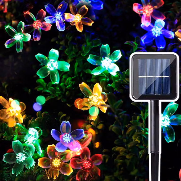 Catena luminosa da esterno - Fiori di ciliegio - 7 m - 50 LED - Energia solare