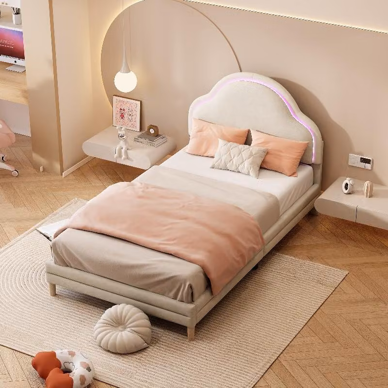 Letto imbottito 90x200 cm, color beige, in velluto, con illuminazione a LED e testiera a forma di nuvola, ideale per la camera da letto