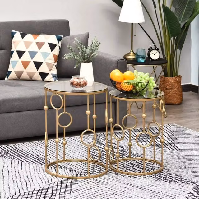 Set di 2 tavolini rotondi REDOM in metallo e vetro dorato L/P/H: 41 x 41 x 57 cm e 36 x 36 x 51 cm