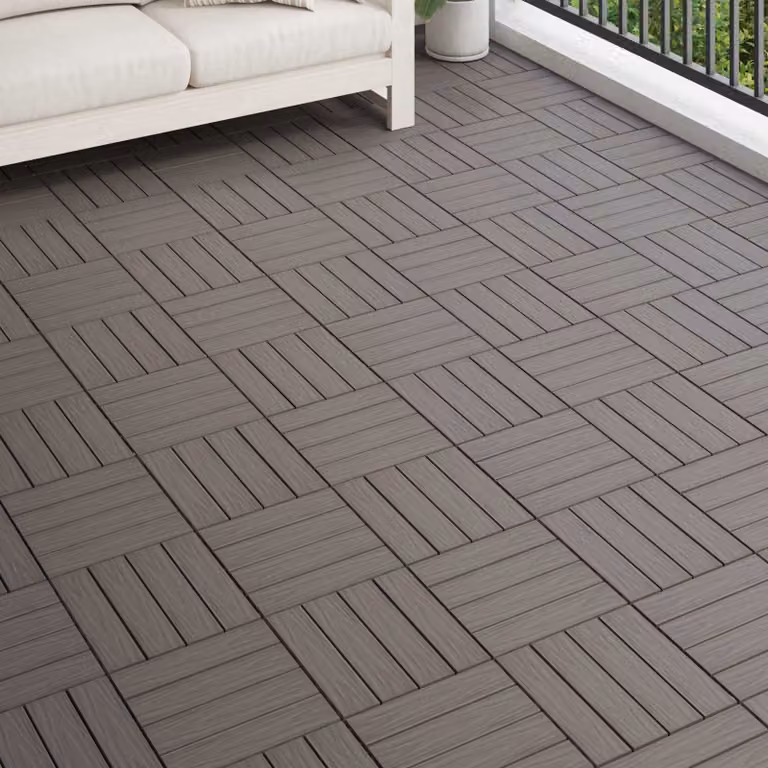 Set di 11 piastrelle per decking vidaXL in WPC marrone scuro e grigio, L/P: 30 x 30 cm