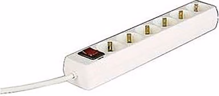 Hama presa multipla 6 prese con interruttore Marca EAN: 4047443480231