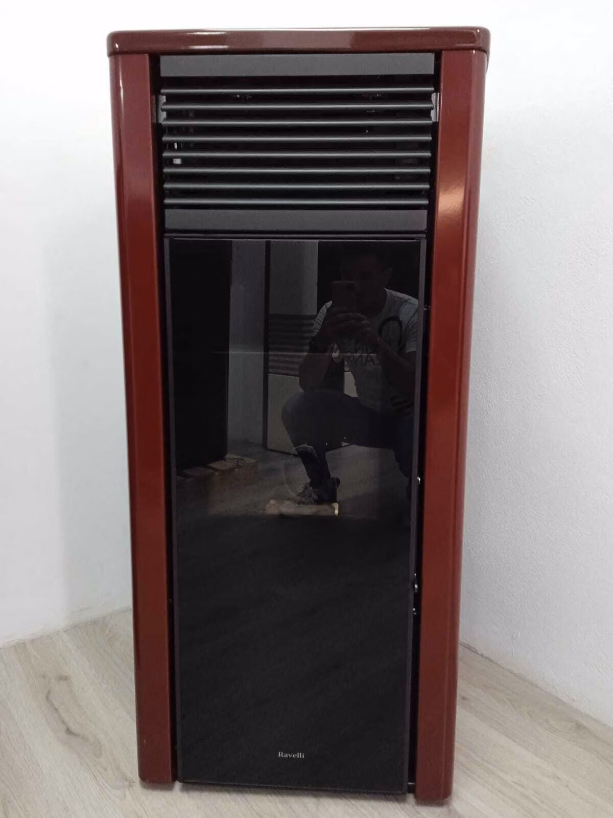 Stufa a pellet Mod. Ravelli HRV 180 Plus