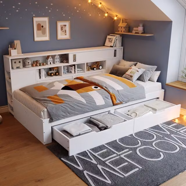 Letto da giorno 140x190 cm con cassetti, armadi e ripiani in MDF bianco