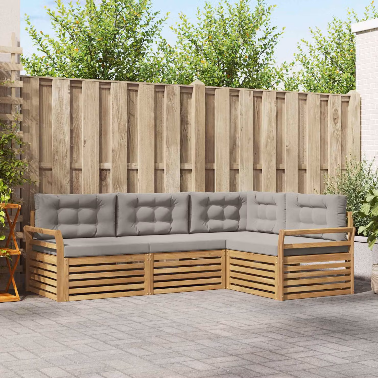 Set di divani da esterno a L vidaXL in legno di acacia con cuscini, Bianco, Grigio e Marrone