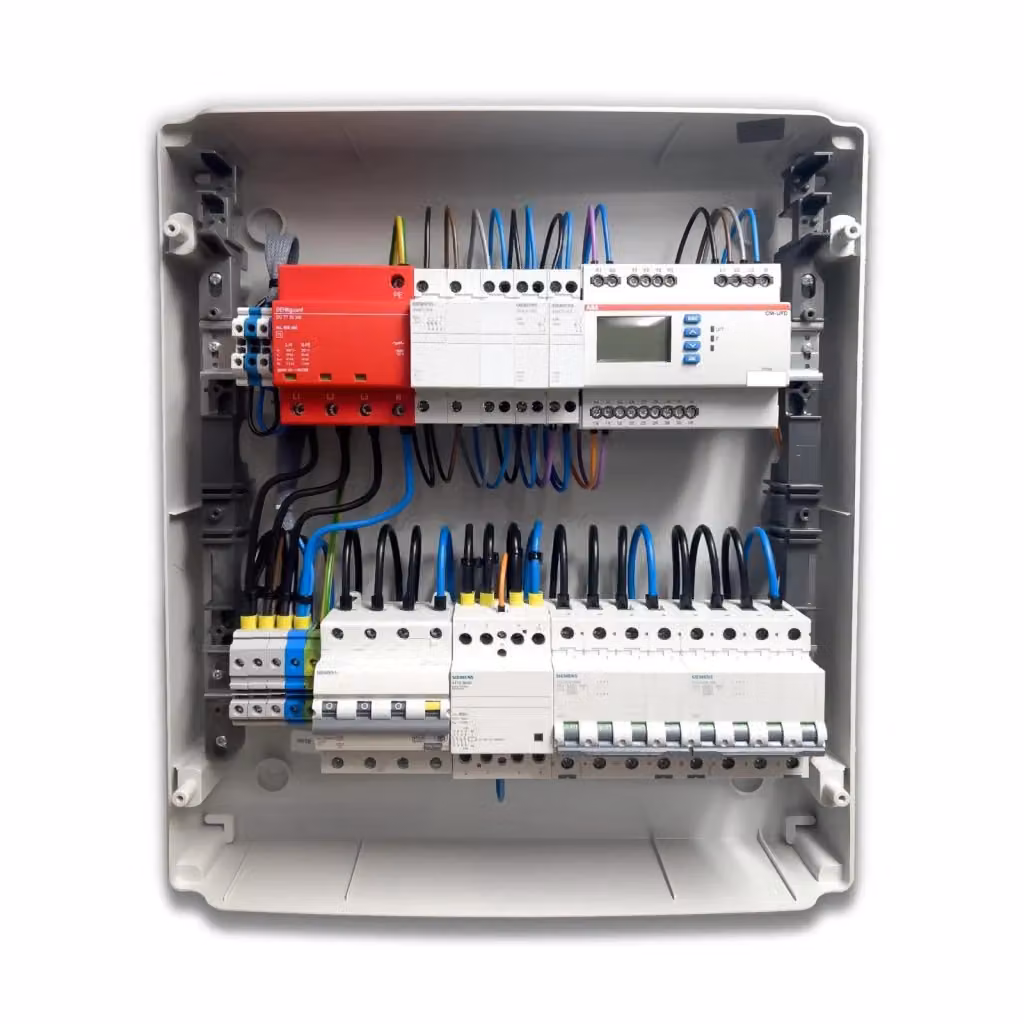 Quadro AC Trifase ABB 20kW con Doppio Ingresso Inverter 32A 400V IP65 36 Moduli con Interruttore Magnetotermico Differenziale Scaricatore e Portafusibili DEHN QACT20-2 – 2