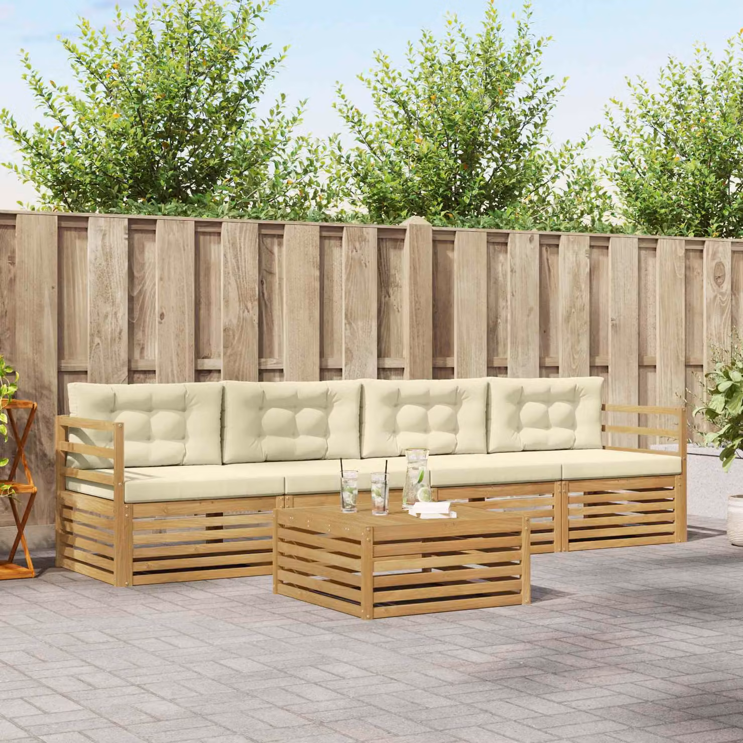 Set di divani da esterno vidaXL in legno di acacia con tavolo da caffè, 5 pezzi, Bianco e Beige