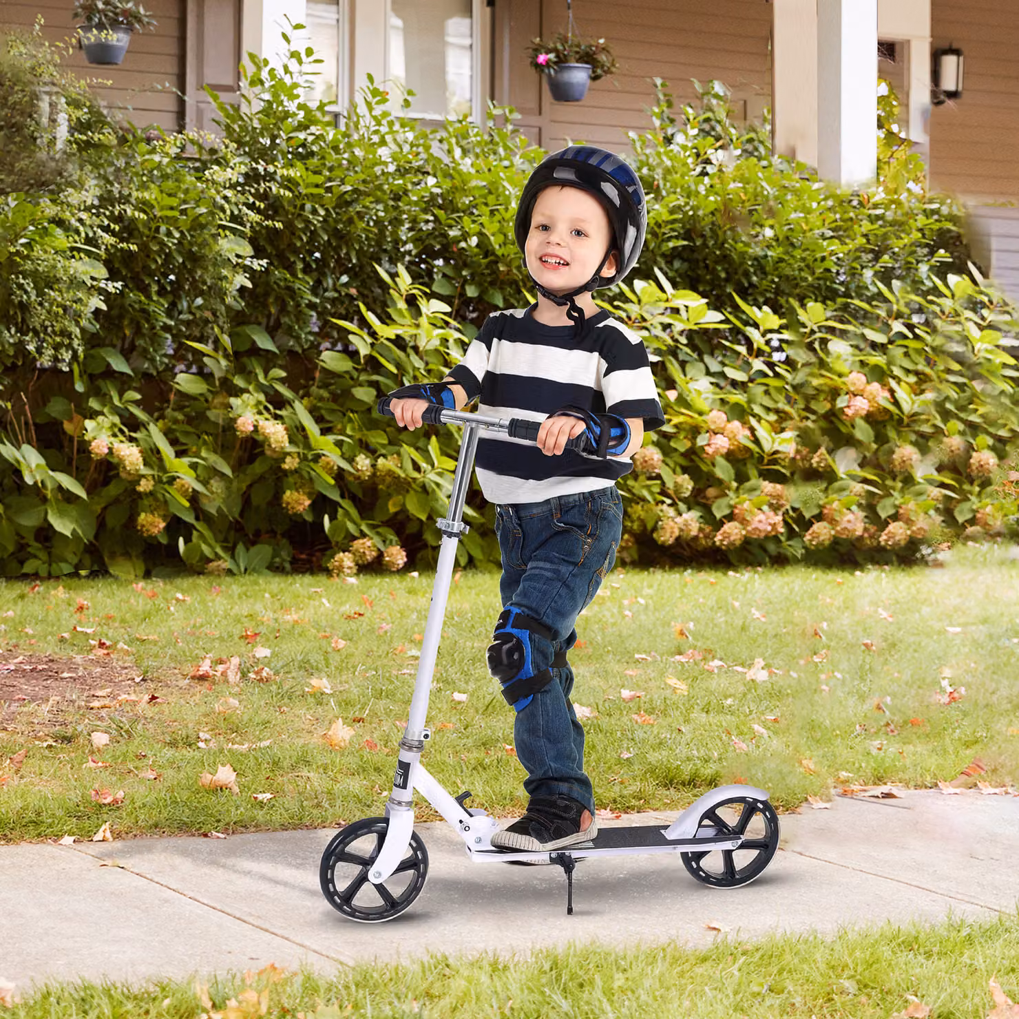 Monopattino pieghevole HOMCOM con manubrio regolabile su 4 livelli e sistema di frenata posteriore per bambini e adolescenti, Bianco, L: 88 cm, P: 37 cm, H: 75-100 cm – 2