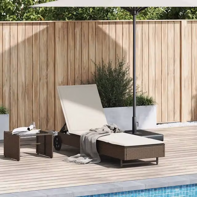 Lettino prendisole vidaXL in polyrattan marrone con ruote, cuscino in tessuto resistente ai raggi UV e poggiatesta regolabile – 1