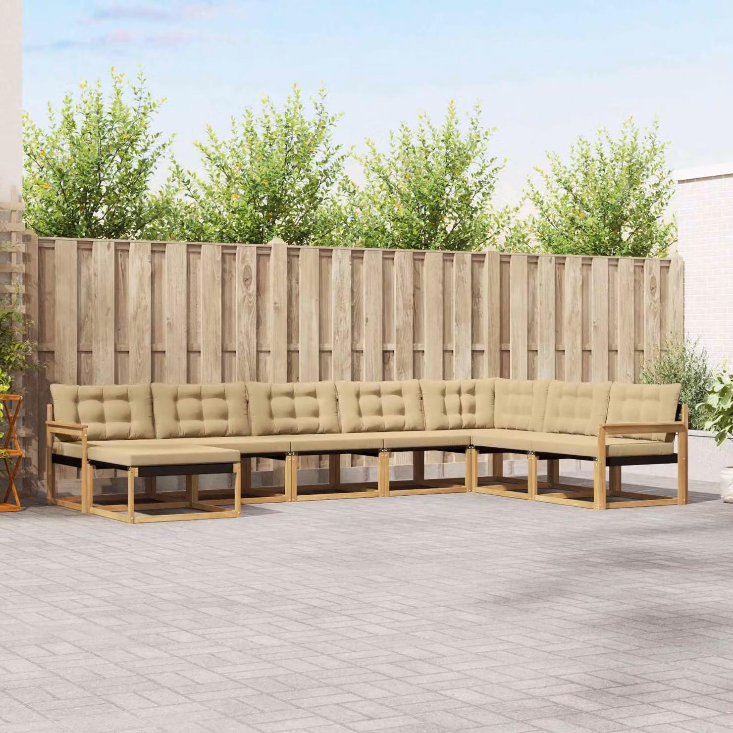 Set di divani da esterno vidaXL a forma di L composto da 8 pezzi in legno di acacia con cuscini bianchi e beige