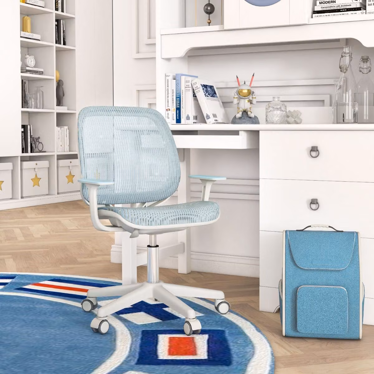 Sedia da scrivania girevole Costway per bambini con altezza regolabile e braccioli morbidi, Blu chiaro