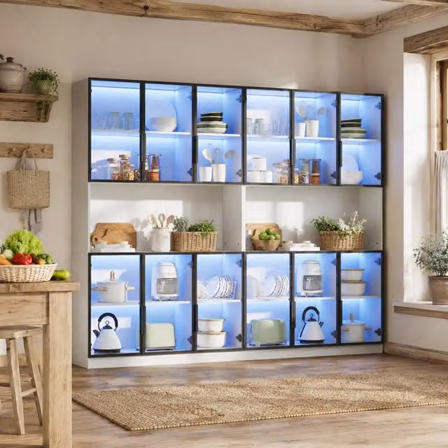 Vetrina alta 240x34x200 cm con 12 ante; LED controllato da app; MDF e vetro; bianco