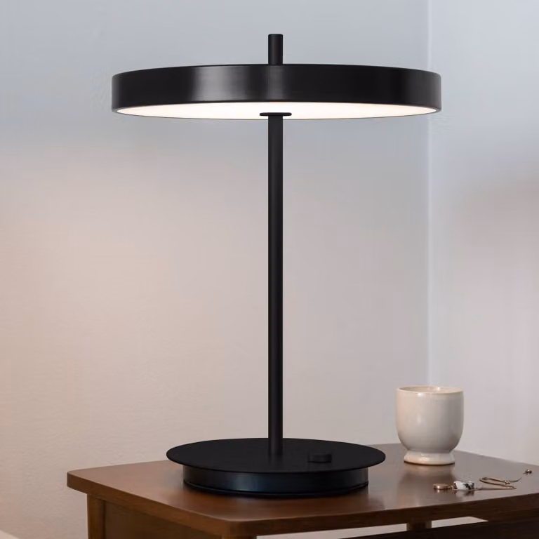 UMAGE Lampada da tavolo Asteria Table, dimmerabile, Nero, Soggiorno / Sala da pranzo, Alluminio, Design, Lampada da tavolo