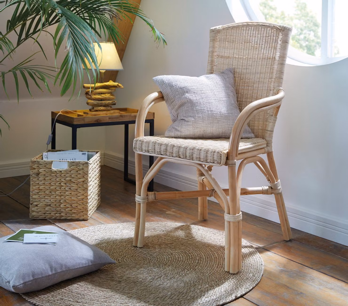 Sedia in rattan, laccata naturale, altezza seduta comfort 49 cm, sedia in vimini