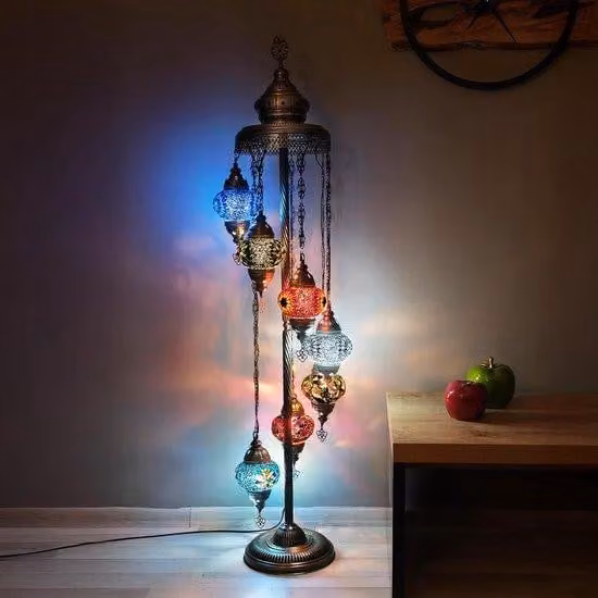 Lampada da terra Oosterse Mosaik con 9 sfere in azzurro, 184 cm, attacco E14, realizzata a mano in rame