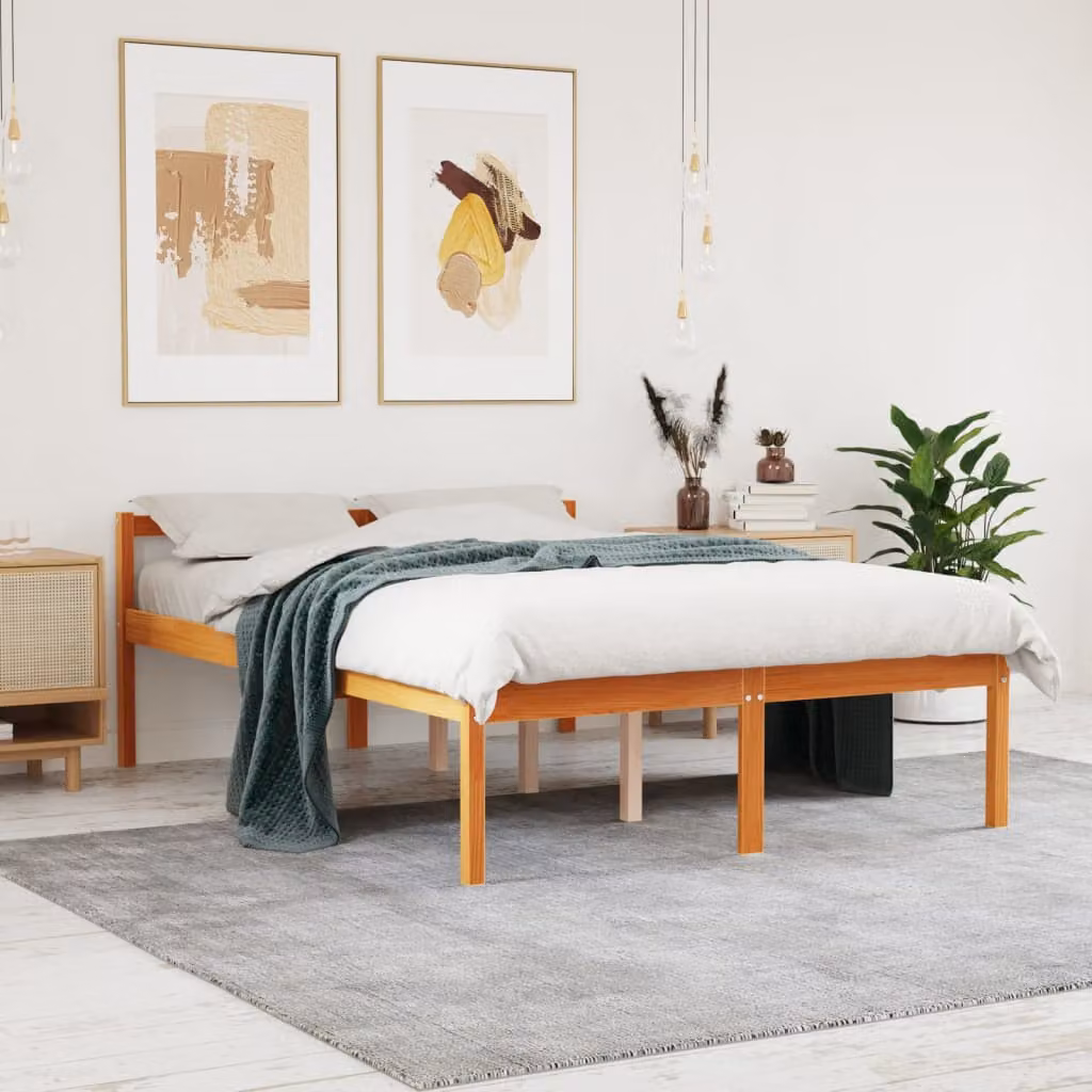 Letto per anziani vidaXL in legno massello di pino color marrone cera L: 135 cm, P: 190 cm