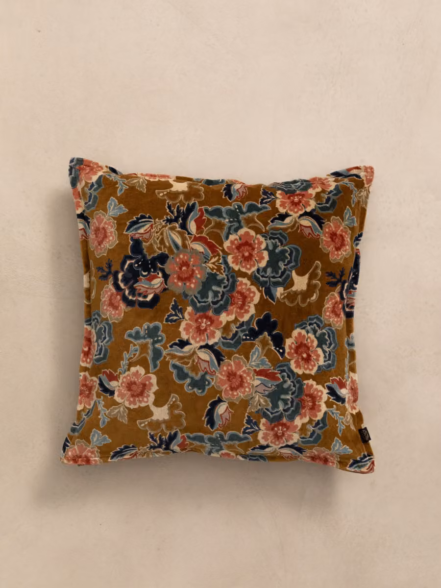 Cuscino quadrato Fleuri Kenay Home con motivo floreale, cotone e velluto, giallo e multicolore, L 45 x P 45 x H 45 cm – 2