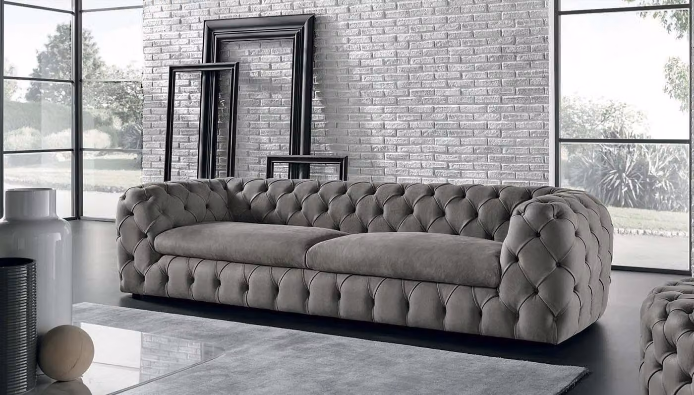 Klassische Dreisitzer Couch Sofa Polster 3 Sitzer Stoff Stoffsofa Chesterfield