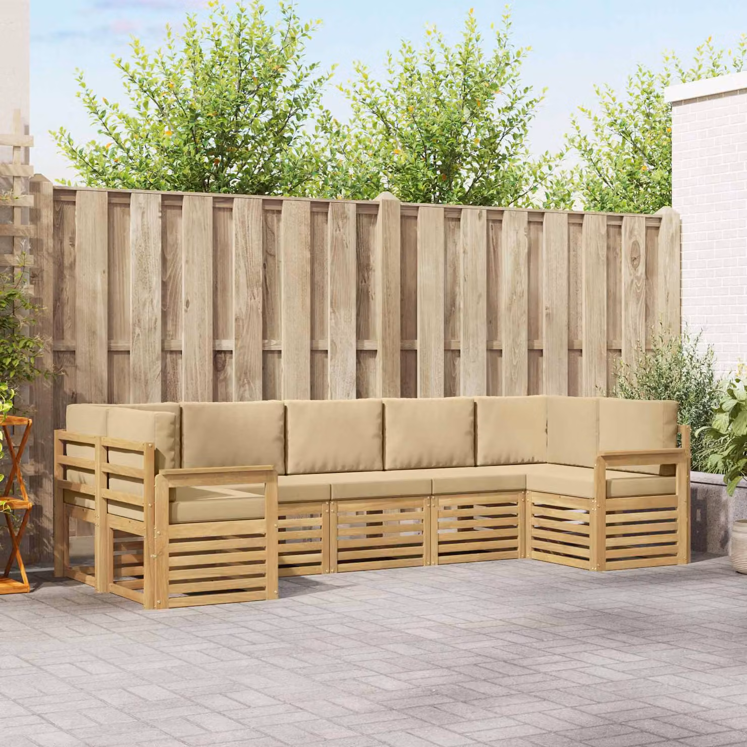 vidaXL Set di divani da esterno a L composto da 6 pezzi in legno di acacia con cuscini bianchi e beige