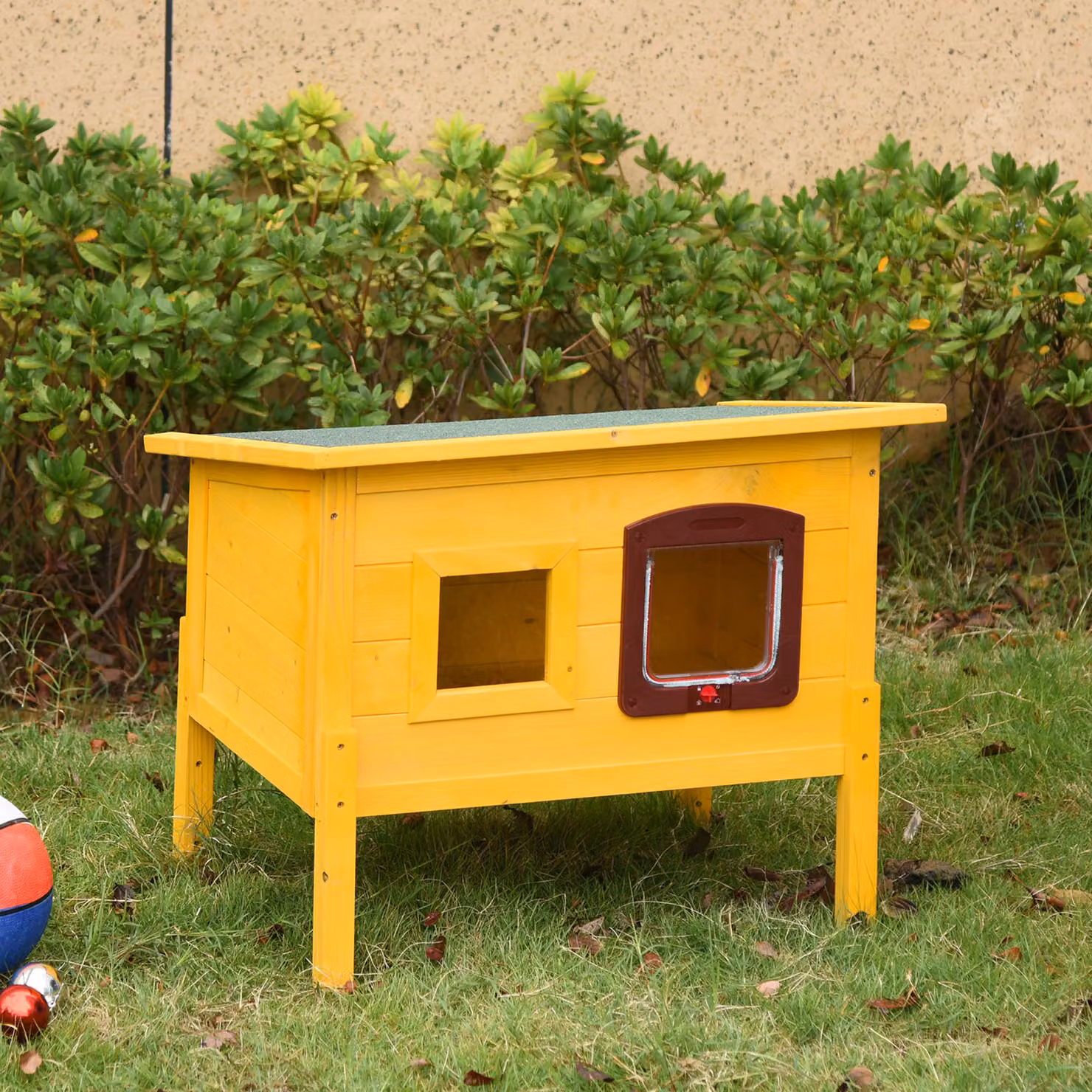 Cuccia a casetta Aosom per gatti e animali domestici in legno di abete giallo, L: 70 cm, P: 51.5 cm, H: 60 cm – 2