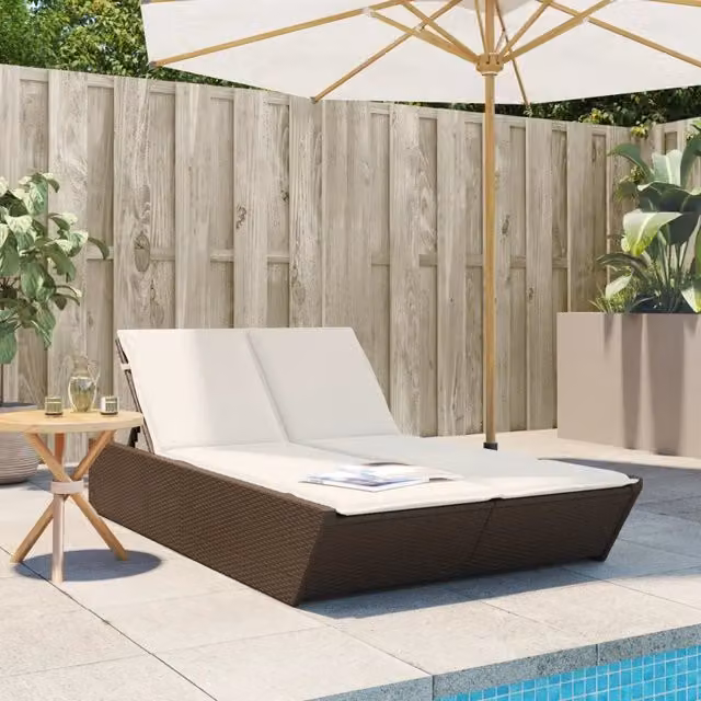 Lettino Prendisole con Cuscini Marrone in Polyrattan 368180