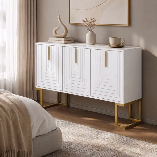 Credenza moderna a 3 ante con ripiani regolabili, texture a U e base in metallo bianca