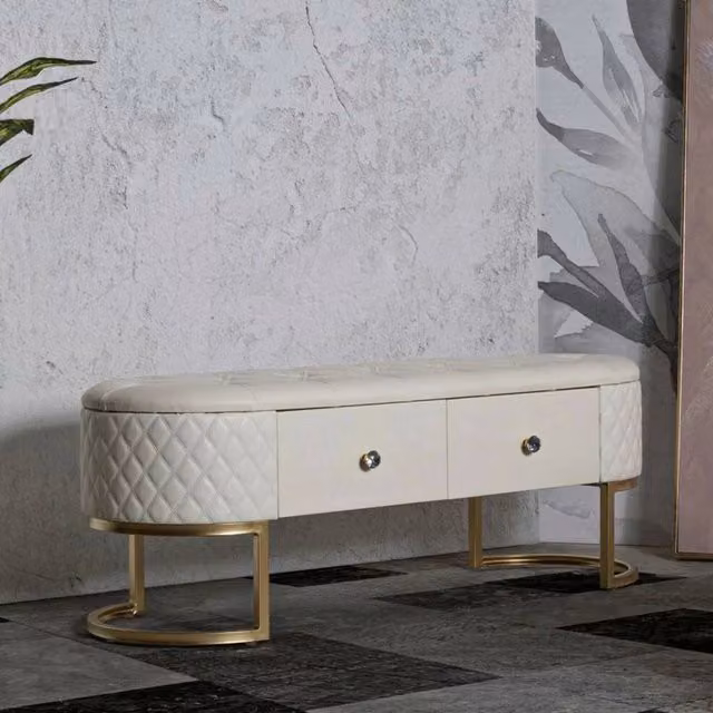 Panca Golfo DMORA, Cassapanca multifunzione e seduta per ospiti in ecopelle, Bianco e Oro, L 120 x P 40 x H 43 cm – 1
