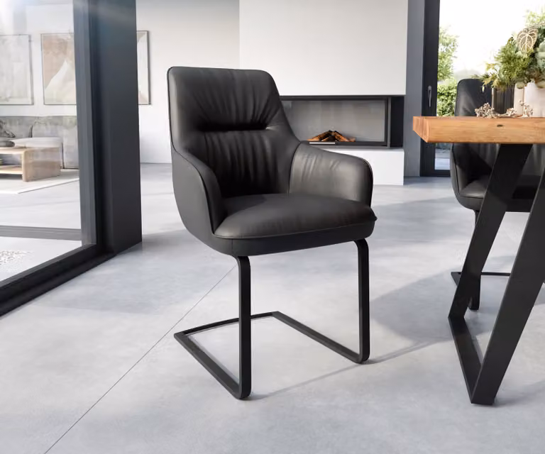 DELIFE Sedia girevole Zelia-Flex con braccioli, in vera pelle nera. Sedia girevole, design piatto, colore nero, imbottitura in molle insacchettate