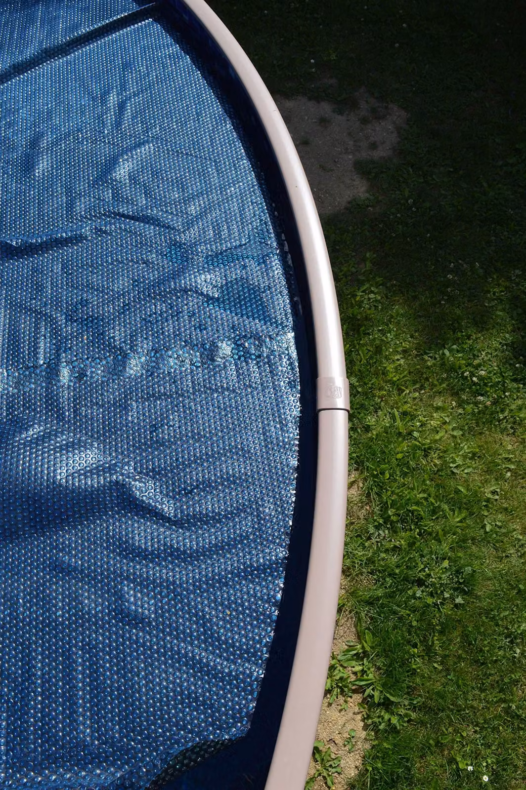 Pellicola protettiva ovale per piscine, dimensioni 740 x 366 cm