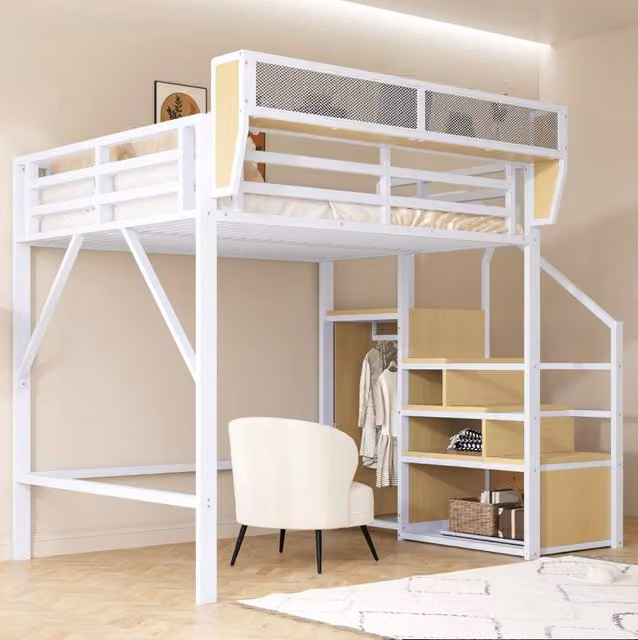 Letto a soppalco 140x200 in metallo con scaletta di sicurezza e mensola regolabile, ideale per adulti e bambini, colore bianco