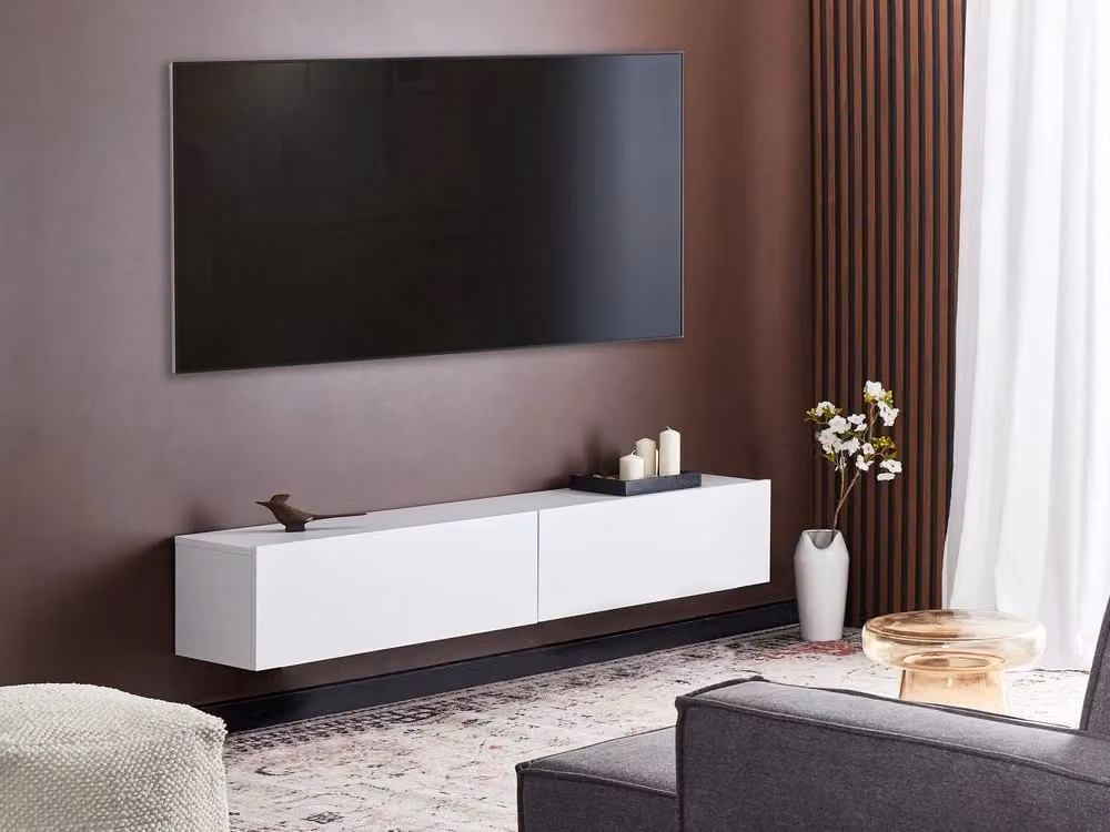 Mobile Porta TV a parete BELIANI bianco con finiture legno, design minimalista per soggiorno, L: 180 cm, P: 32 cm, H: 30 cm – 2