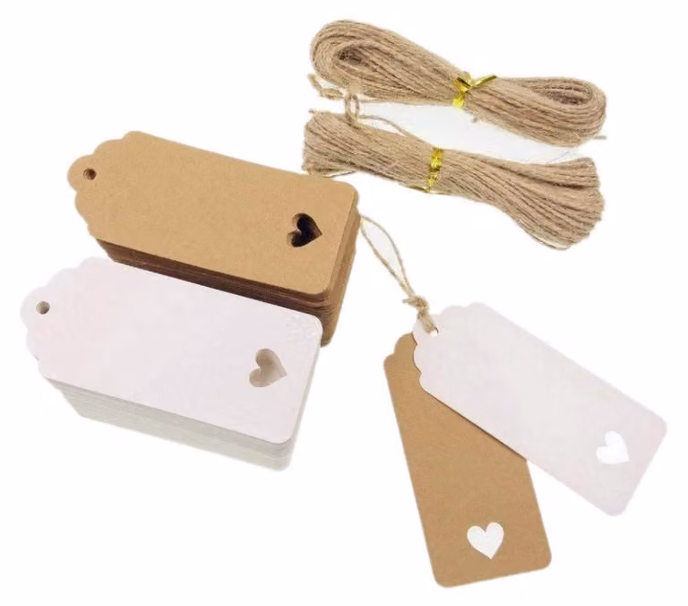 200 decorazioni a forma di cuore in carta kraft + 40 metri di corda di iuta
