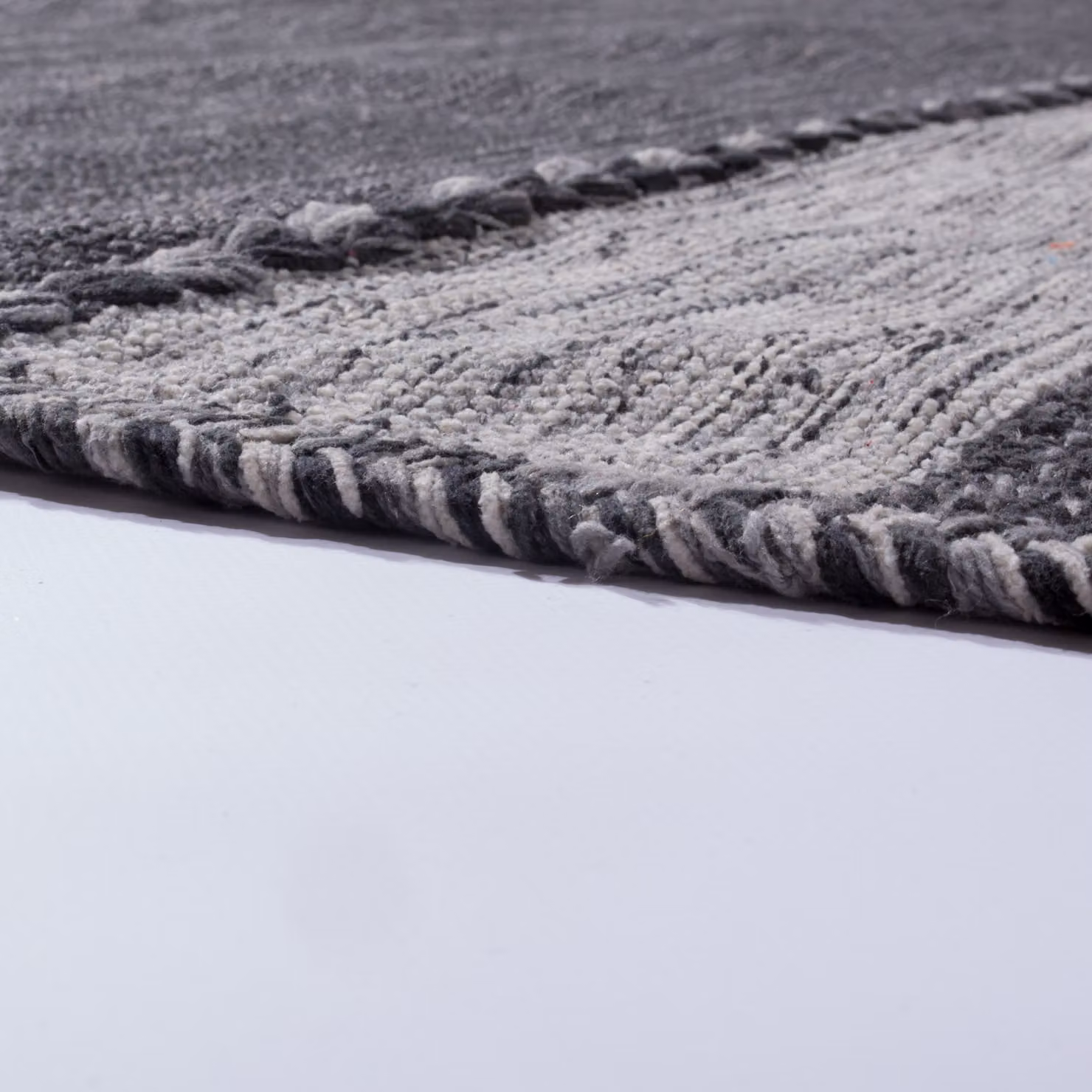 Tappeto Kilian grigio in cotone tessuto a mano con frange L: 160 cm, P: 220 cm – 2