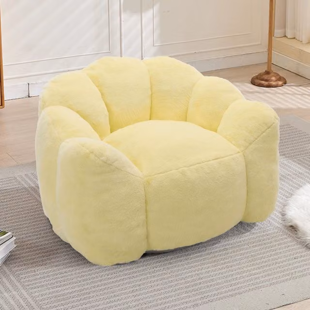 Poltrona pouf a forma di loto OKWISH in tessuto peluche giallo con seduta morbida e design moderno