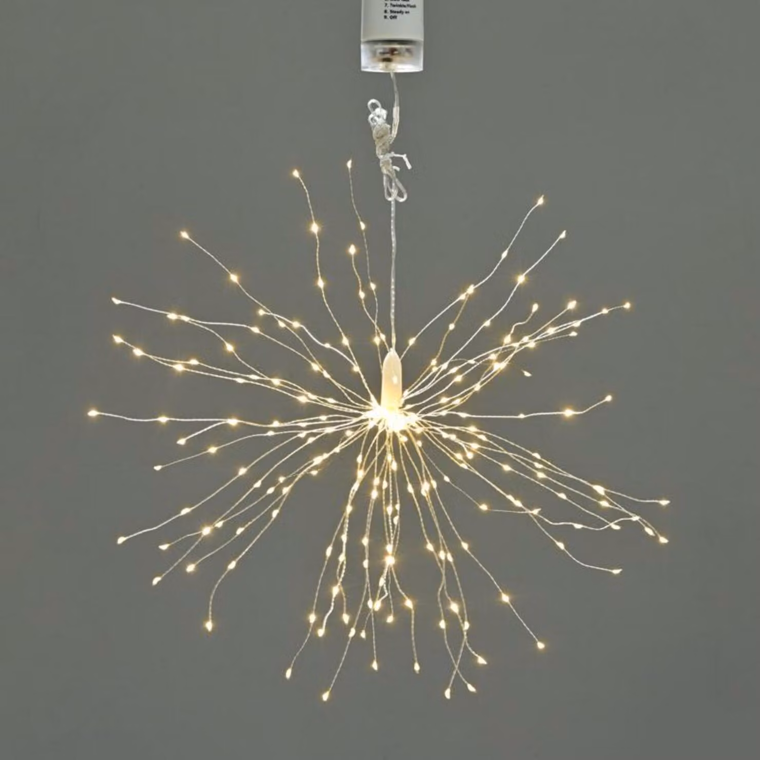 Luci natalizie ACA con 150 LED bianco caldo, filo di rame argentato, alimentazione a batterie (4xAA) + telecomando, grado di protezione IP44, X0115011811