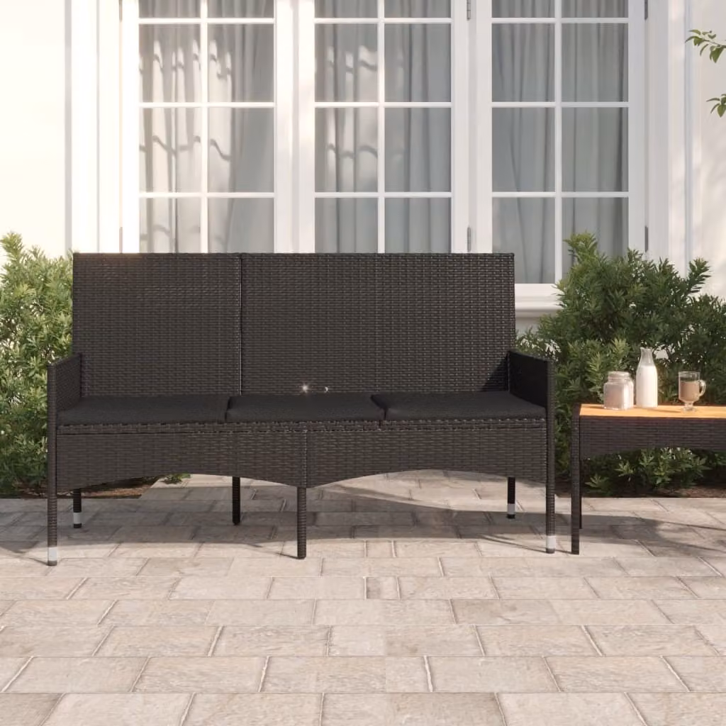 The Living Store Panca da giardino a 3 posti con cuscini in Poly Rattan nero