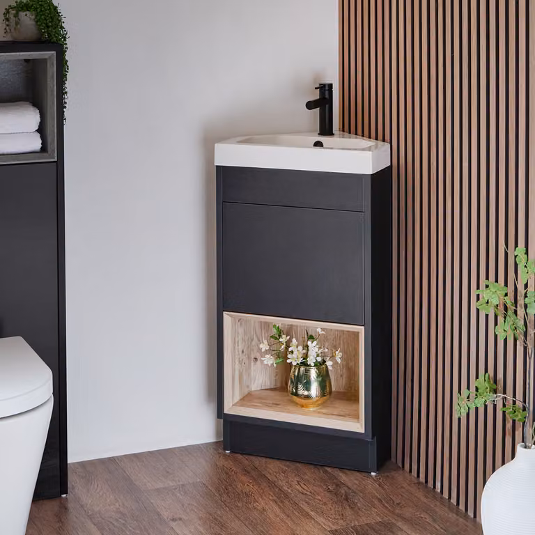Mobile Bagno Angolare con Ripiano Aperto da 450mm in Grigio Nero con Lavabo