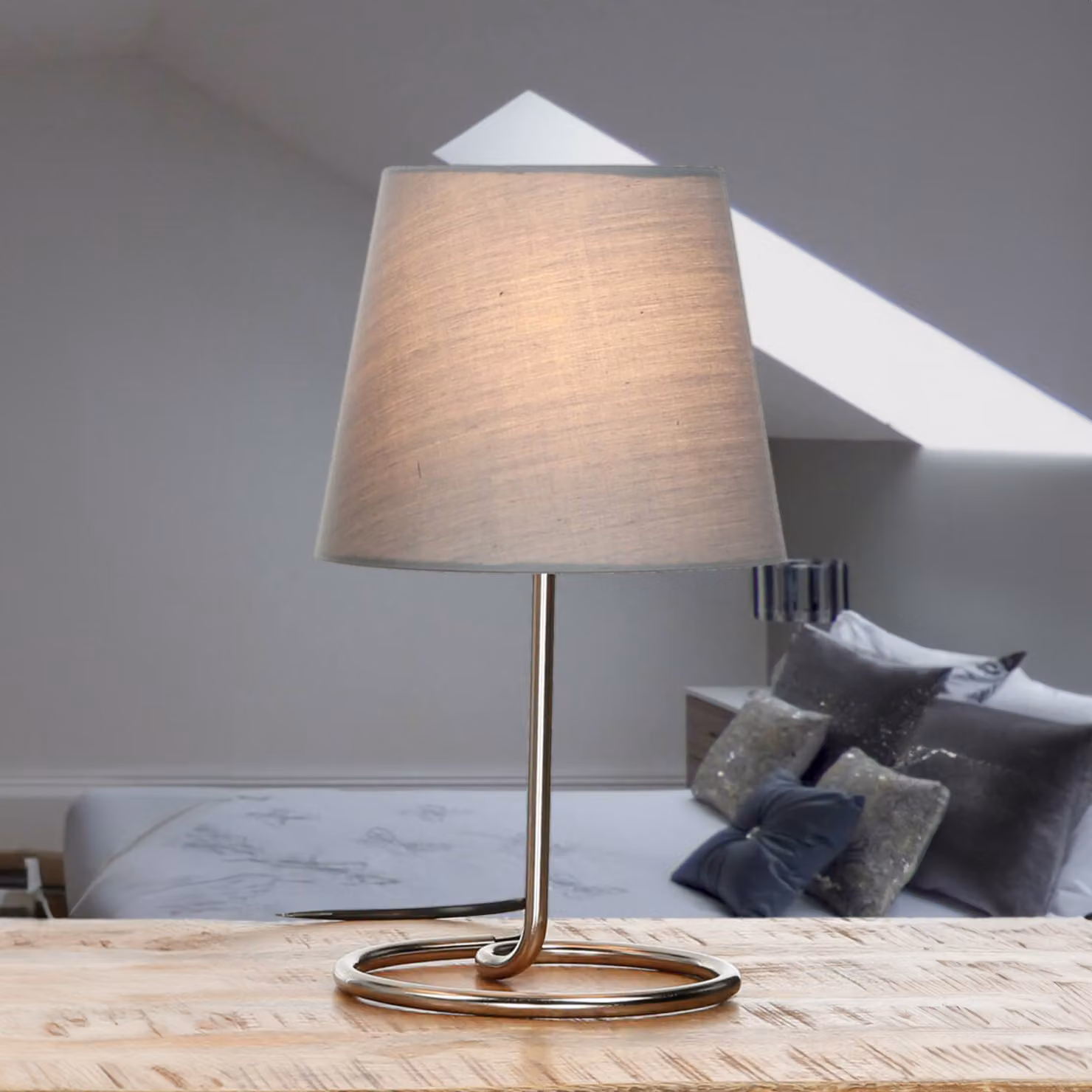 Lampada da tavolo nichel grigio alta 33 cm E14 tessuto metallo moderna lampada da comodino lampada laterale