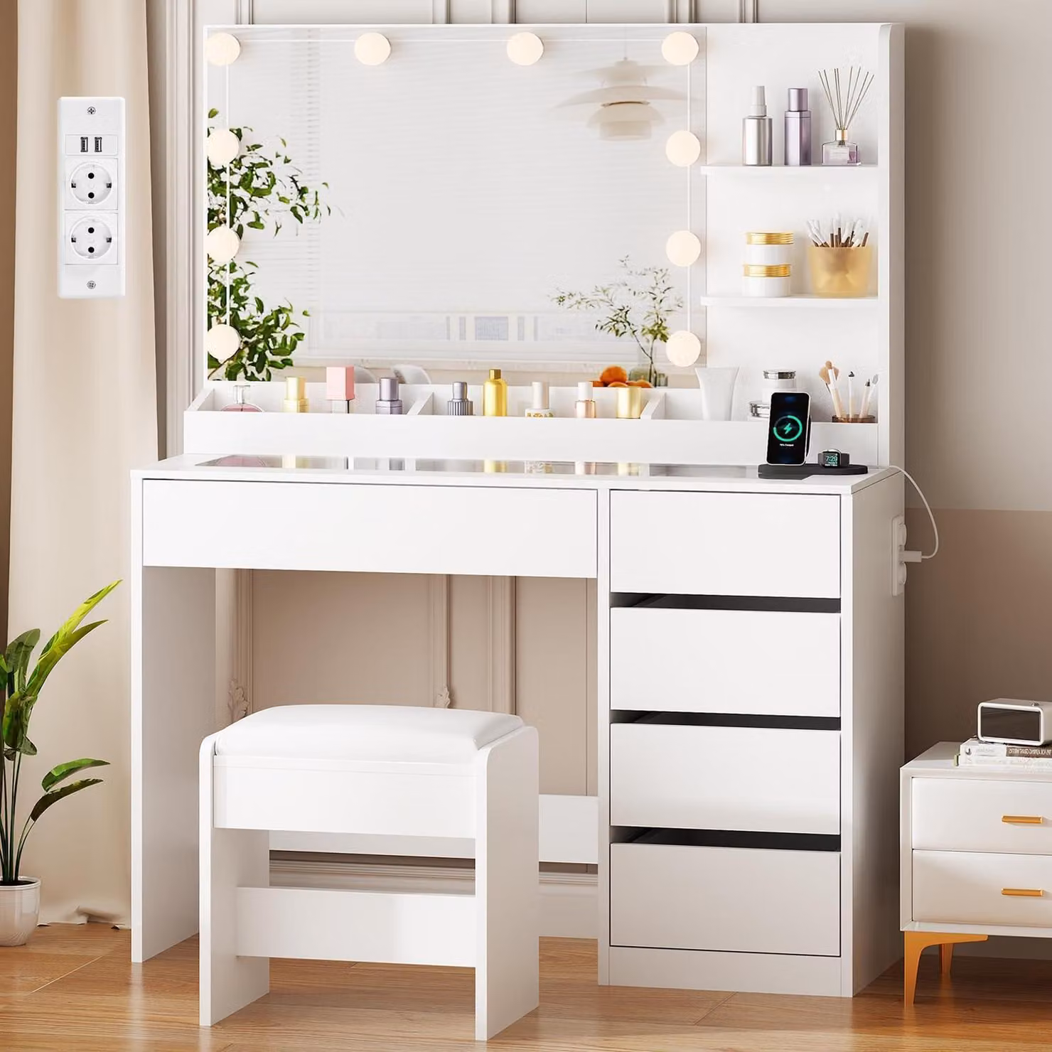 Comò da trucco con illuminazione a LED e poggiapiedi, piano in vetro, prese di corrente, grande specchio, 5 cassetti, ripiani aperti, design moderno, colore bianco