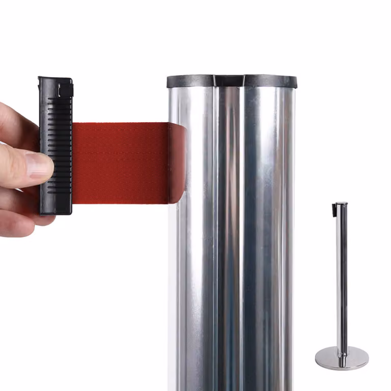 EOL Showdown Sistema di transenne con nastro - Pali cromati con nastro rosso